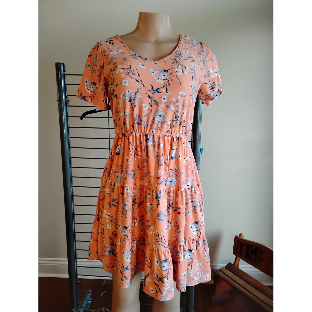 Just Be Women Peach Floral Tiered Mini Dress Short Sleeve Elastic Waist Medium